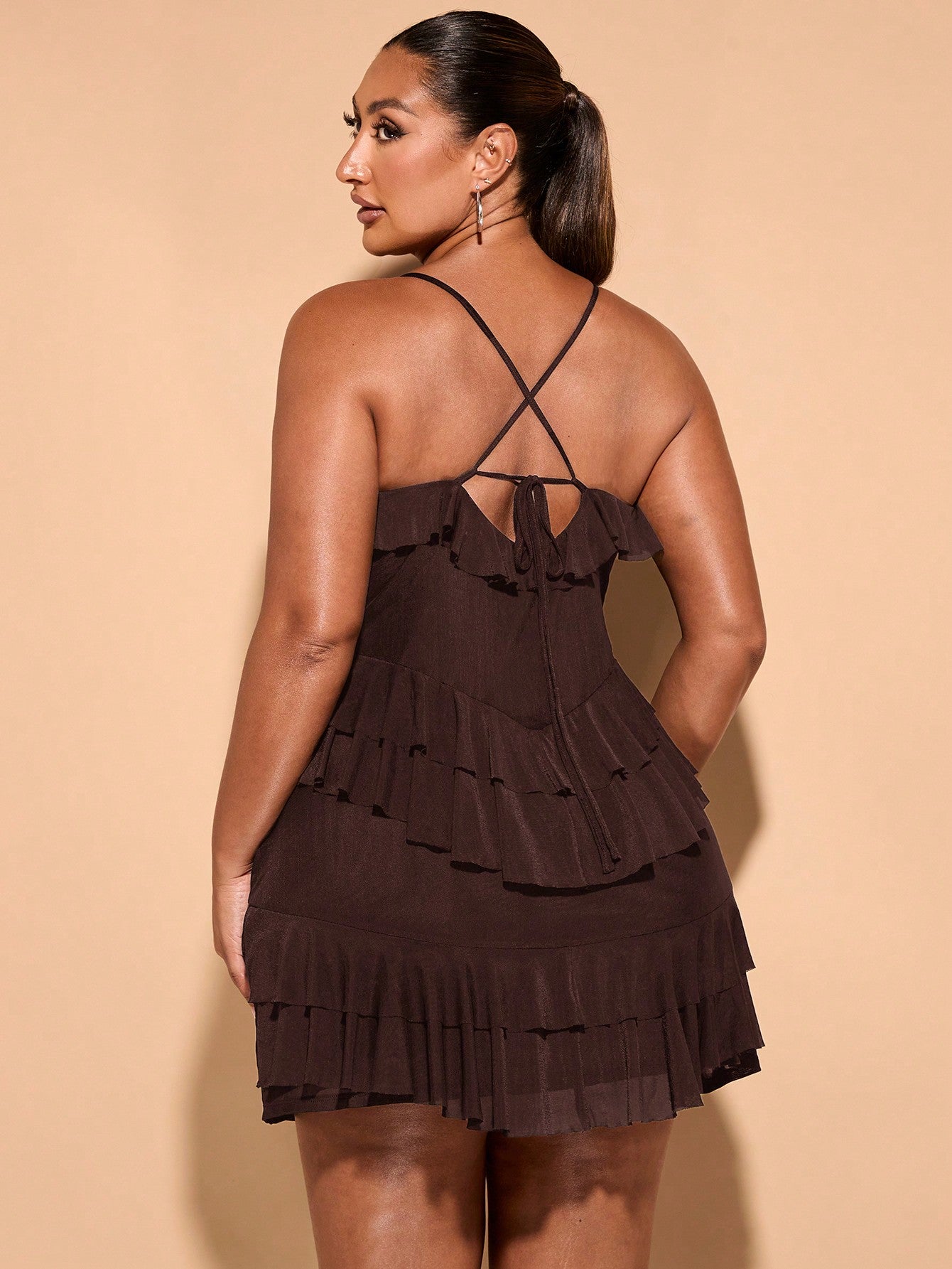 Vestido Glam Babados de Tule Plus Size