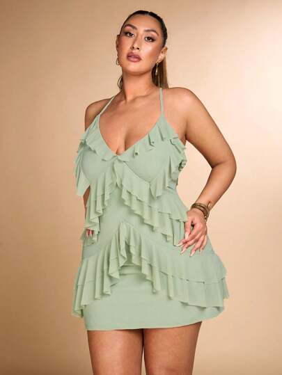 Vestido Glam Babados de Tule Plus Size