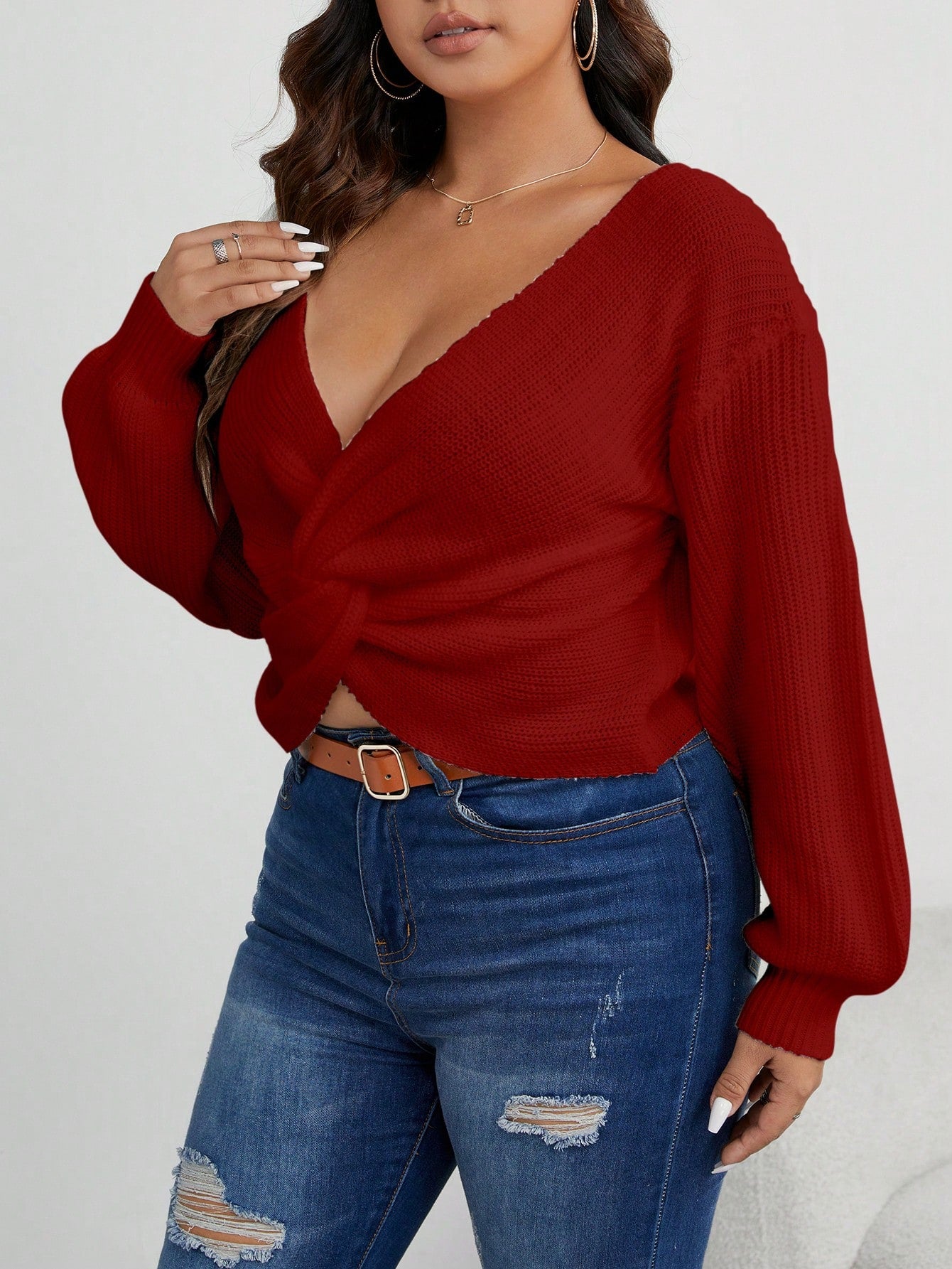 Suéter Crop Decote Laço Plus Size